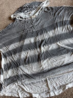 Lightweight Gray Tie-Dye Hooded Women's Top